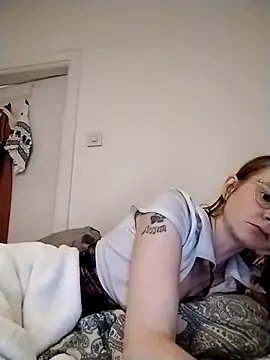 Snapshot of jannis1992 chatting on 10/01/25, 05:12 jannis1992 online show from 10/01/25, 05:12