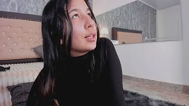 Snapshot of Lia_sarahi chatting on 11/26/25, 11:54 Lia sarahi online show from 11/26/25, 11:54