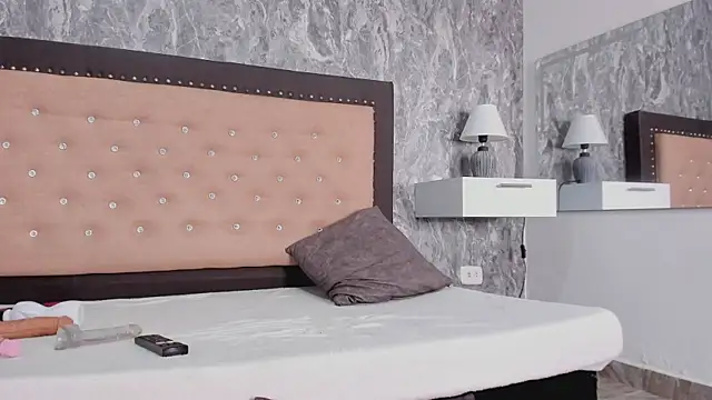 Snapshot of Lia_sarahi chatting on 11/27/25, 11:54 Lia sarahi online show from 11/27/25, 11:54