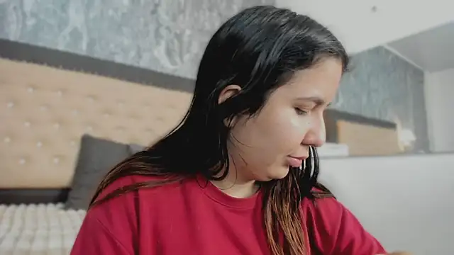 Snapshot of Lia_sarahi chatting on 11/07/25, 11:37 Lia sarahi online show from 11/07/25, 11:37