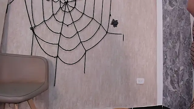 Snapshot of Lia_sarahi chatting on 10/31/25, 12:02 Lia sarahi online show from 10/31/25, 12:02