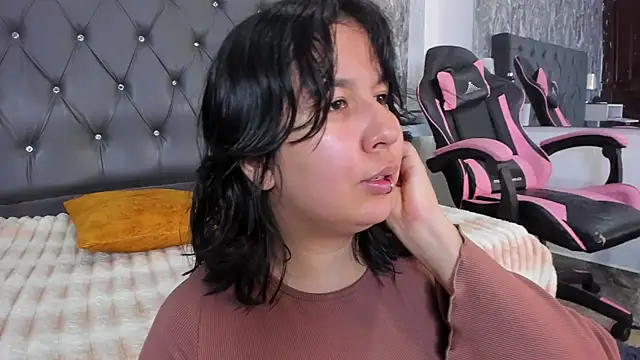 Lia sarahi online show from 02/28/26, 12:27