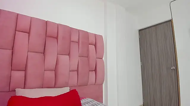 Lia sarahi online show from 02/02/26, 11:42