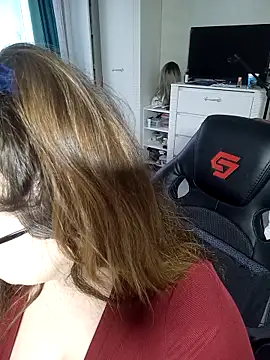 DienkaGreen online show from 10/31/25, 10:56