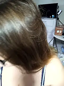 DienkaGreen online show from 10/30/25, 10:24