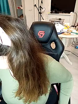 DienkaGreen online show from 11/09/25, 12:03