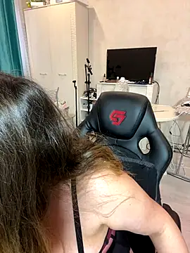 DienkaGreen online show from 11/17/25, 11:47