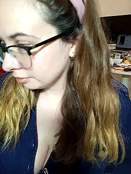 DienkaGreen online show from 11/09/25, 04:33