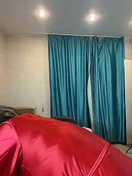 DienkaGreen online show from 12/15/25, 06:30