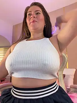 Snapshot of lena_paulxo chatting on 05/24/26, 03:23 lena paulxo online show from 05/24/26, 03:23