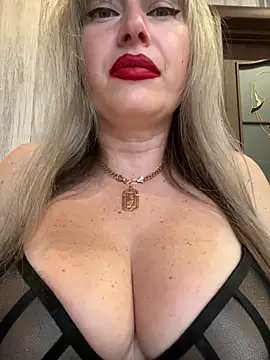 Snapshot of Kittenforyou chatting on 01/13/26, 12:53 Kittenforyou online show from 01/13/26, 12:53