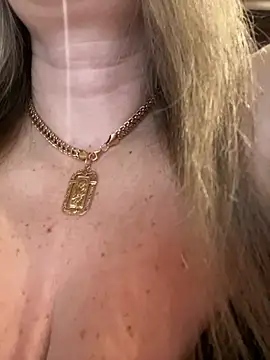 Snapshot of Kittenforyou chatting on 02/18/26, 01:29 Kittenforyou online show from 02/18/26, 01:29