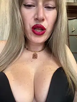 Snapshot of Kittenforyou chatting on 03/02/26, 01:07 Kittenforyou online show from 03/02/26, 01:07