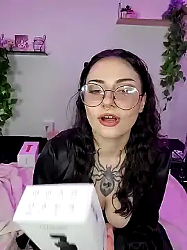 Moxxxie online show from 12/05/24, 05:12