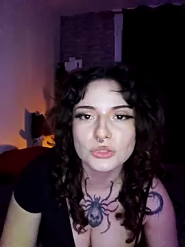 Moxxxie online show from 11/19/25, 05:24