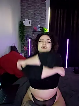 Moxxxie online show from 11/20/25, 04:07