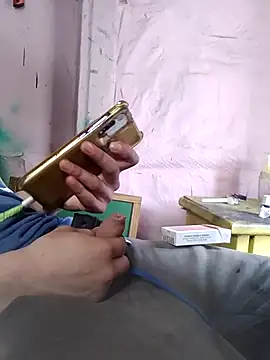 Wero4200 online show from 10/21/25, 08:19