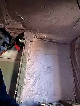 Wero4200 online show from 10/27/25, 03:35