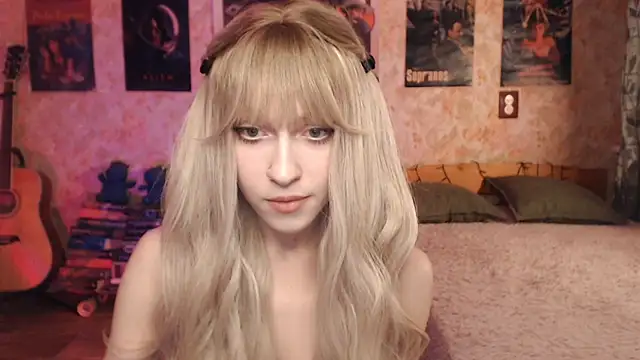 Friendly Ellie online show from 03/09/25, 12:21