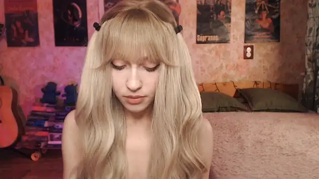 Friendly Ellie online show from 03/16/25, 12:12