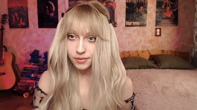 Friendly Ellie online show from 03/17/25, 11:13