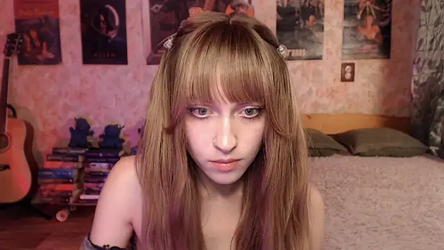 Snapshot of Friendly_Ellie chatting on 07/08/26, 02:24 Friendly Ellie online show from 07/08/26, 02:24