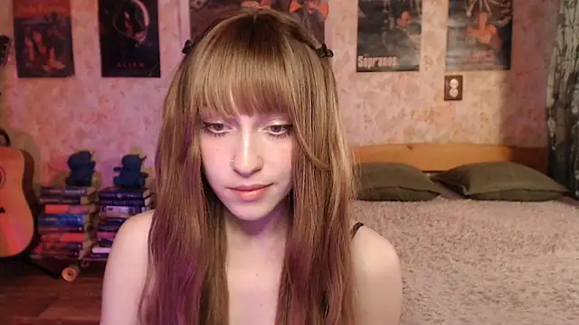 Friendly Ellie online show from 06/06/26, 01:33