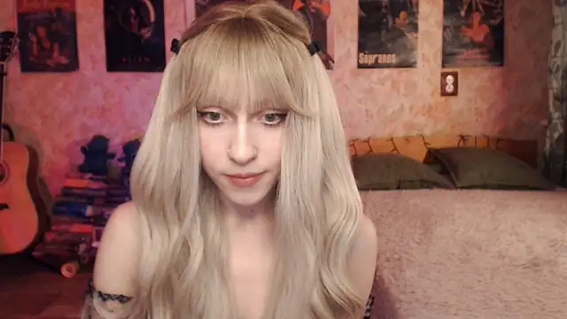 Friendly Ellie online show from 03/18/25, 12:17