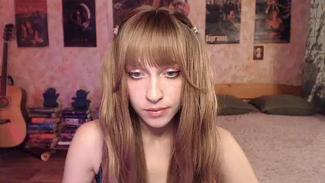 Snapshot of Friendly_Ellie chatting on 06/30/26, 12:21 Friendly Ellie online show from 06/30/26, 12:21
