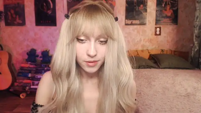 Friendly Ellie online show from 03/18/25, 11:20