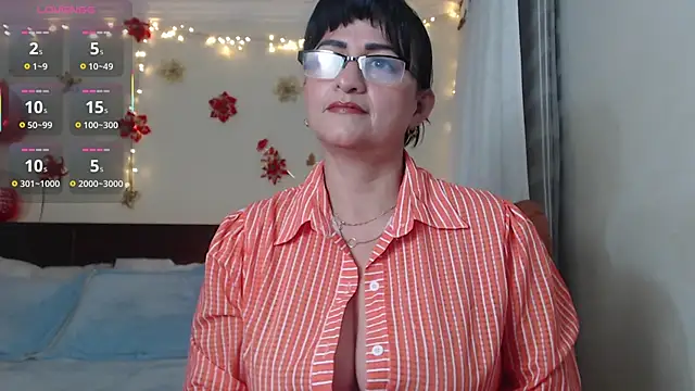 ISABEEL SOFIA01 online show from 09/24/25, 10:33