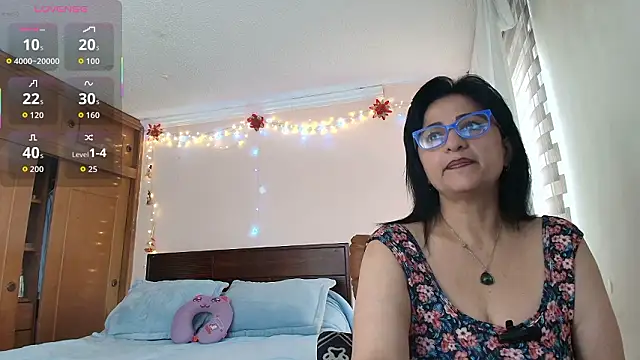ISABEEL SOFIA01 online show from 03/17/26, 01:03