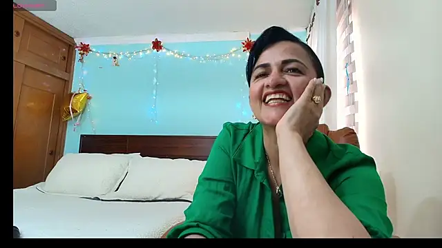 Snapshot of ISABEEL_SOFIA01 chatting on 07/18/26, 07:33 ISABEEL SOFIA01 online show from 07/18/26, 07:33