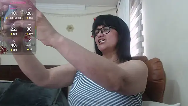 ISABEEL SOFIA01 online show from 10/07/25, 07:15