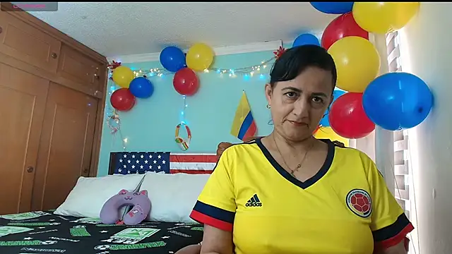 Snapshot of ISABEEL_SOFIA01 chatting on 06/17/26, 09:03 ISABEEL SOFIA01 online show from 06/17/26, 09:03