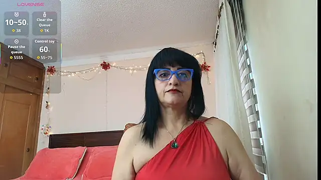 ISABEEL SOFIA01 online show from 04/05/26, 11:50