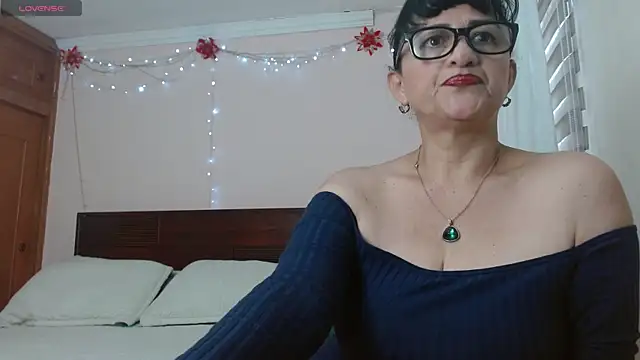 Snapshot of ISABEEL_SOFIA01 chatting on 01/17/26, 12:20 ISABEEL SOFIA01 online show from 01/17/26, 12:20