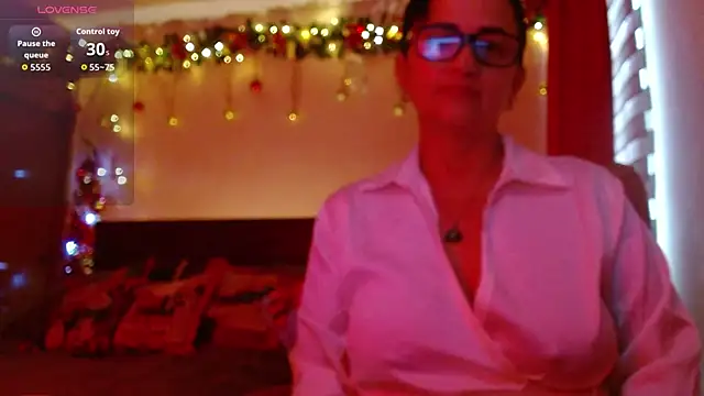 Snapshot of ISABEEL_SOFIA01 chatting on 01/08/26, 12:33 ISABEEL SOFIA01 online show from 01/08/26, 12:33