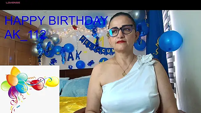ISABEEL SOFIA01 online show from 05/23/26, 07:24