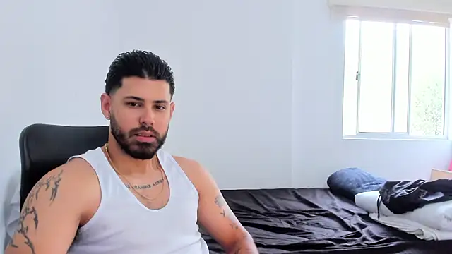 Justyn Torres online show from 12/02/25, 02:08