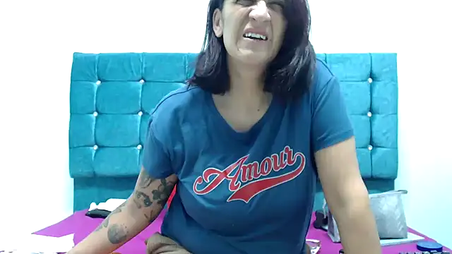 valentinaricothx online show from 10/04/25, 07:26