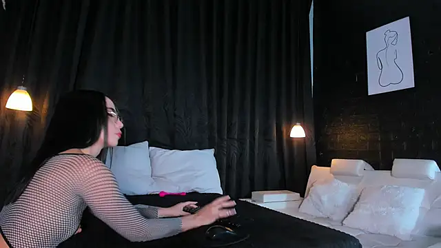 CelinayHanck online show from 09/23/25, 01:18