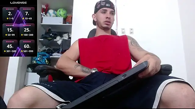 Snapshot of freestyle_blake1 chatting on 09/23/25, 07:43 freestyle blake1 online show from 09/23/25, 07:43