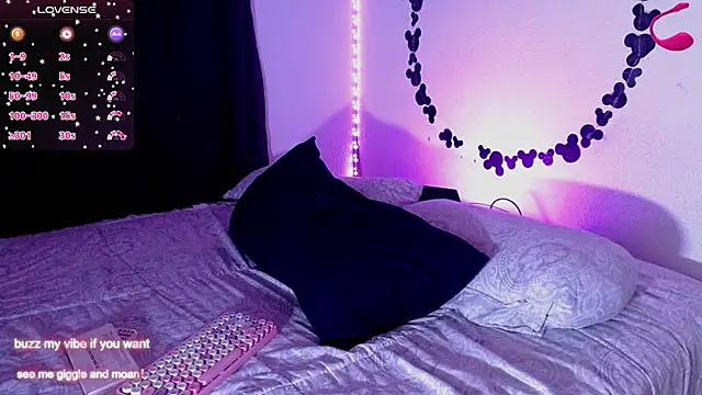 KLOE MARTINS online show from 02/27/26, 08:47