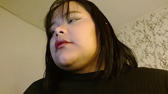 sexychubby    online show from 11/24/25, 04:45