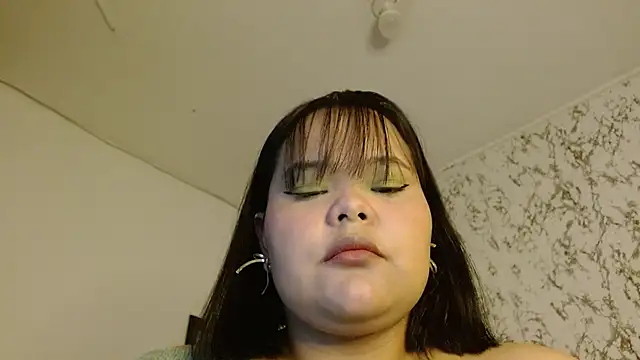 sexychubby    online show from 11/13/25, 07:51