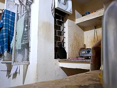 Snapshot of Adityagj123 chatting on 10/06/25, 02:40 Adityagj123 online show from 10/06/25, 02:40