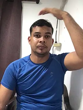 Snapshot of ElsecretodeBruno chatting on 09/13/25, 01:27 ElsecretodeBruno online show from 09/13/25, 01:27