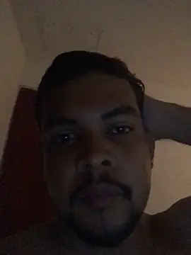 Snapshot of ElsecretodeBruno chatting on 03/15/25, 03:06 ElsecretodeBruno online show from 03/15/25, 03:06