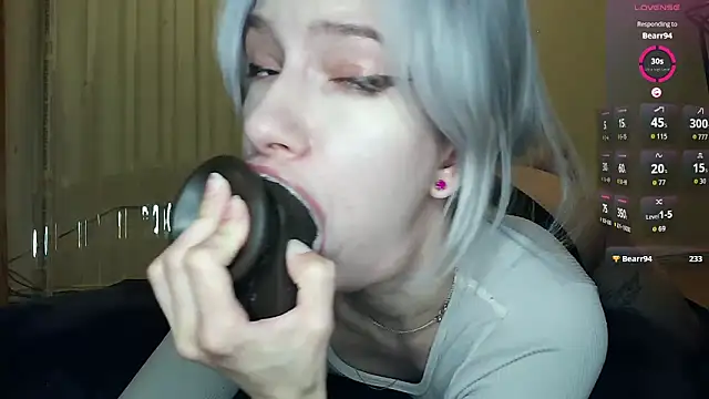 Snapshot of cruellagoth666 chatting on 06/15/26, 12:01 cruellagoth666 online show from 06/15/26, 12:01